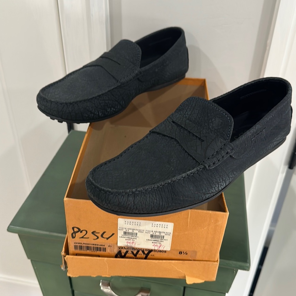 Barney’s New York shoes Tods